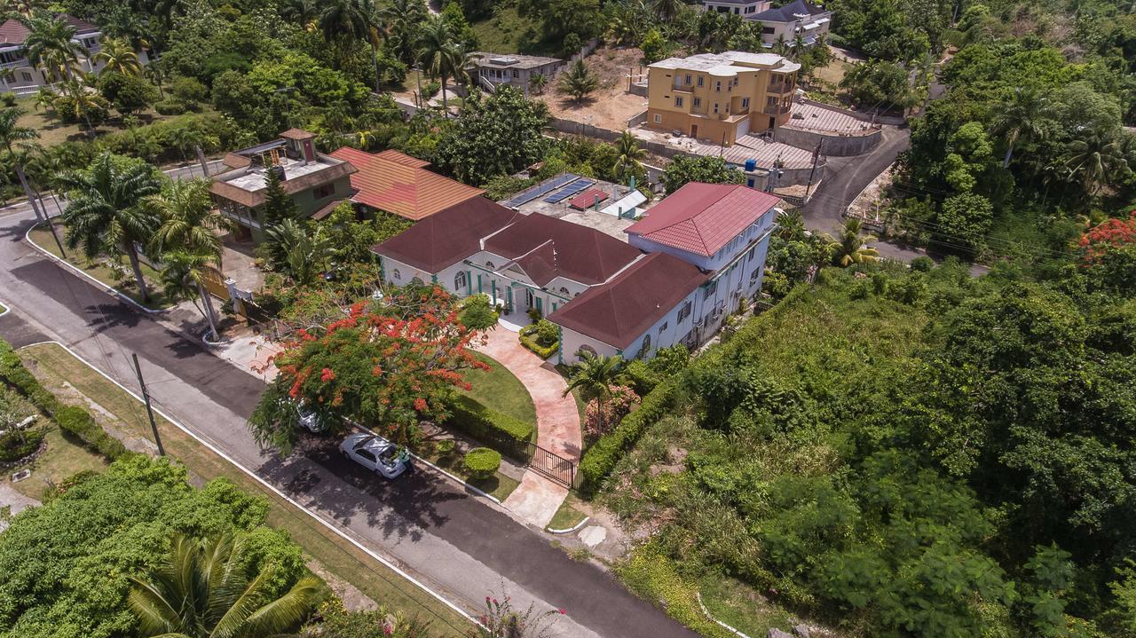 Diamond Villa Guest House Montego Bay Eksteriør billede